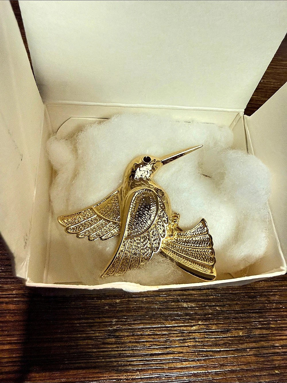 Avon Golden Hummingbird Pin Gold Brooch